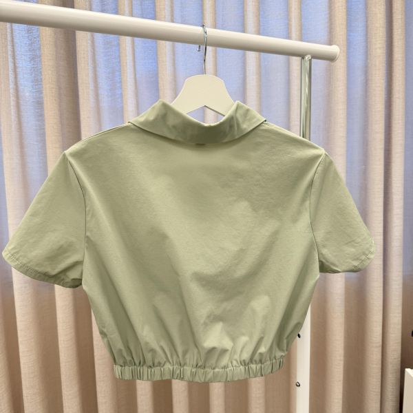 淺綠扭結短版上衣 女上衣,二手女裝,穿搭,上衣,外套,襯衫