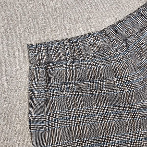 深棕復古格紋短褲 二手女裙褲 / 長褲短褲 / 穿搭推薦 / 高CP服飾