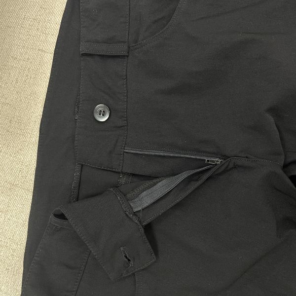 休閒黑色長褲 二手女裙褲,長褲短褲,穿搭推薦,高CP服飾,日常穿搭,休閒穿搭,面試穿搭,上班穿搭,工裝褲,休閒長褲,直筒褲,黑色長褲,耐穿,耐髒