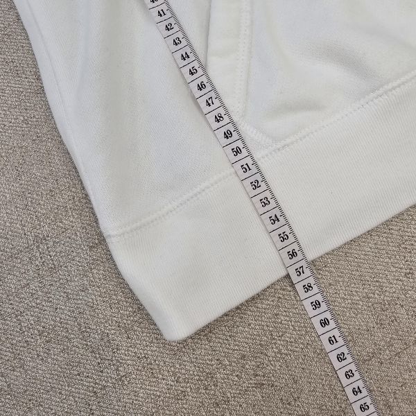 白小花帽T 女上衣 / 二手女裝 / 穿搭