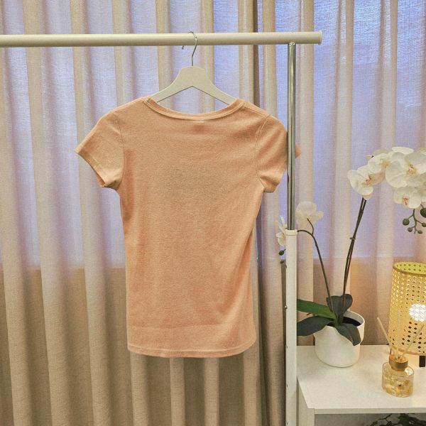 粉爆炸頭妹妹短袖T恤 女上衣 / 二手女裝 / 穿搭