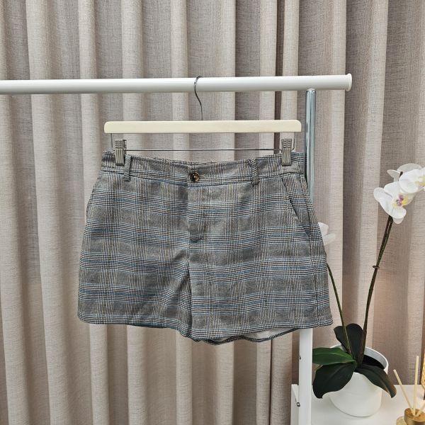深棕復古格紋短褲 二手女裙褲 / 長褲短褲 / 穿搭推薦 / 高CP服飾