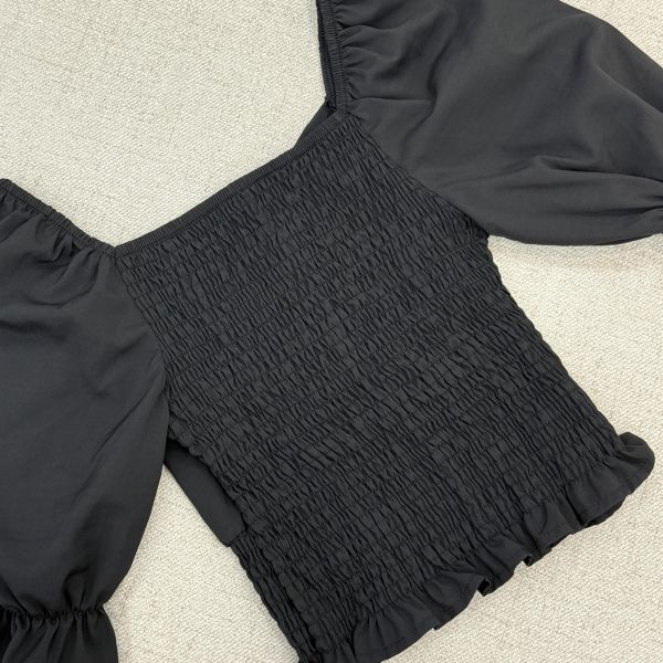 絲霧優雅澎袖短上衣 女上衣 / 二手女裝 / 穿搭