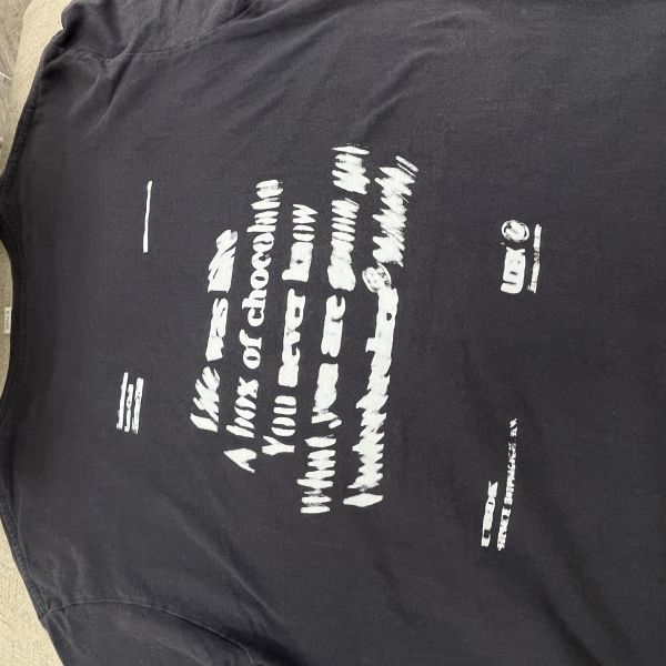 美式長版灰T 女上衣,二手女裝,穿搭,美式穿搭,日常穿搭,休閒穿搭,長版水洗T,落肩T