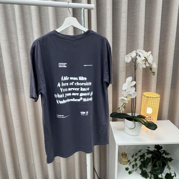 美式長版灰T 女上衣,二手女裝,穿搭,美式穿搭,日常穿搭,休閒穿搭,長版水洗T,落肩T