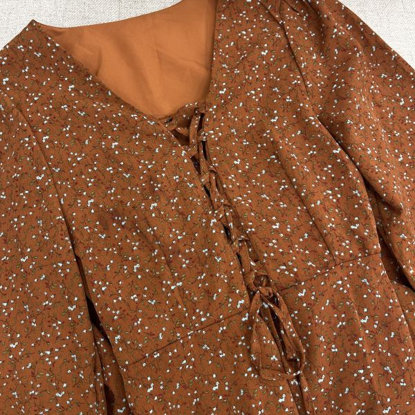 復古連身短洋裝 二手女裙褲,短裙,穿搭推薦,高CP服飾,洋裝,連身裙,超顯身材,復古洋裝,民國服飾,約會穿搭