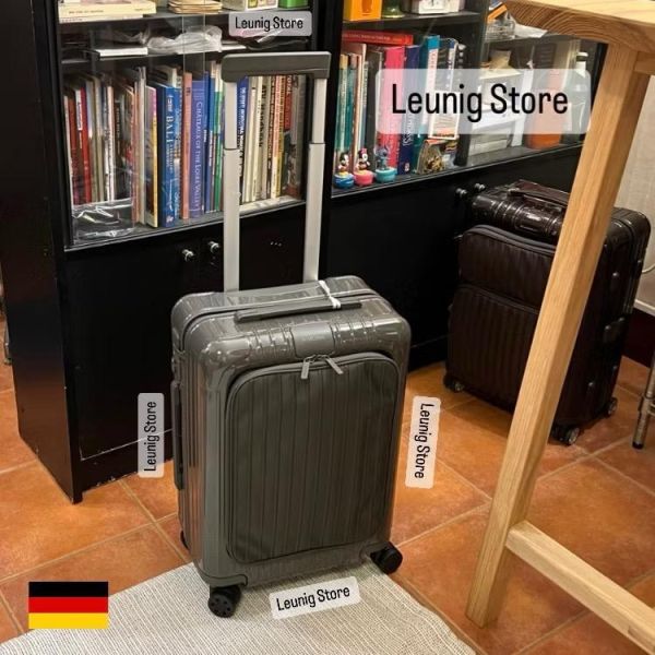 德國正品 RIMOWA 石板灰 ESSENTIAL SLEEVE CABIN 可刷卡分24期 (免運) 前袋收納設計/電腦 收納 很方便 RIMOWA ESSENTIAL SLEEVE CABIN SLATE