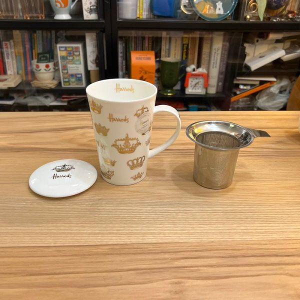 英國製 HARRODS 哈洛德百貨 馬克杯 骨瓷杯 含 濾茶網 馬克杯 EMPORIUM TEA INFUSER MUG 咖啡杯 茶杯 HARRODS EMPORIUM TEA INFUSER MUG