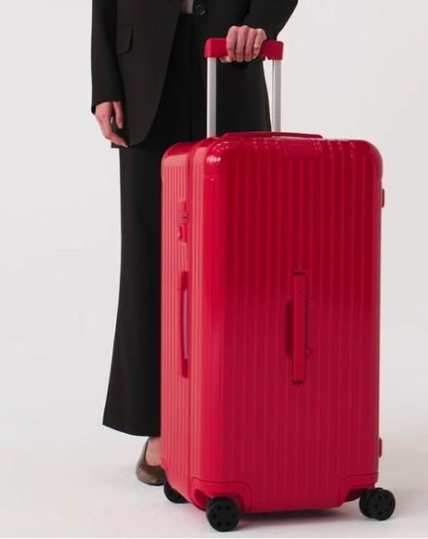 德國正品 RIMOWA 法拉利紅 ESSENTIAL TRUNK PLUS 胖胖箱 冰箱 CHECK IN L CABIN 可刷卡分24期 (免運) (轉帳 回饋價折約1.8%) RIMOWA ESSENTIAL TRUNK PLUSGLOSS RED