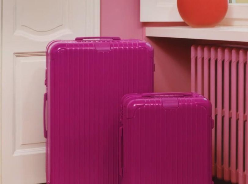 德國正品 RIMOWA GLOSS MAGENTA ESSENTIAL TRUNK PLUS 胖胖箱 冰箱 CHECK IN L CABIN 可刷卡分24期 (免運) (轉帳 回饋價折約1.8%) RIMOWA ESSENTIAL TRUNK PLUS GLOSS MAGENTA