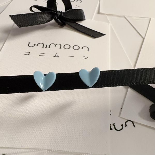 𝗔𝗖𝟮𝟲𝟬𝟮 陶瓷小藍心耳環 