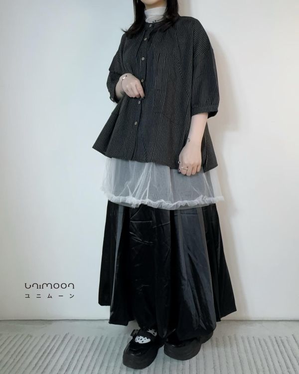 𝟮𝟲𝟰𝟬𝟴 小秘密口袋直條襯衫 