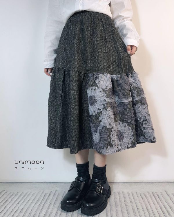 ᴅᴇᴄ 𝟮𝟱-𝟭 灰夜紫藤立體花織毛呢拼接裙 