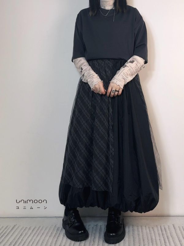 ᴀᴘʀ 𝟮𝟱-𝟭𝟰 褪色報紙復古透膚捲邊彈性打底上衣 