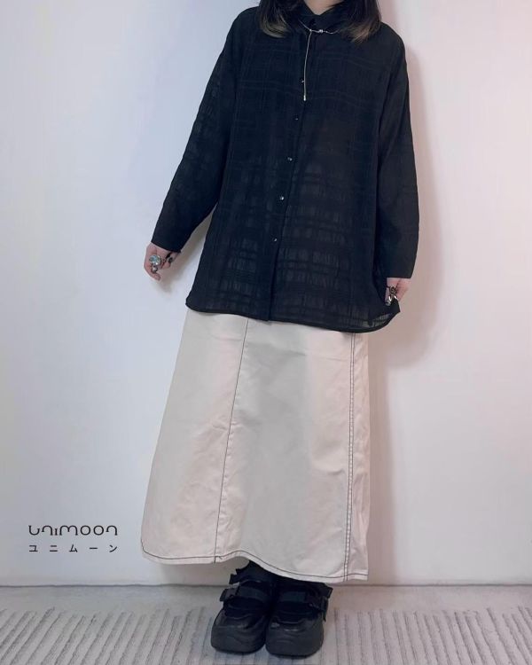 ᴊᴜʟ 𝟮𝟱-𝟮 撞色車縫線設計多扣A字裙 