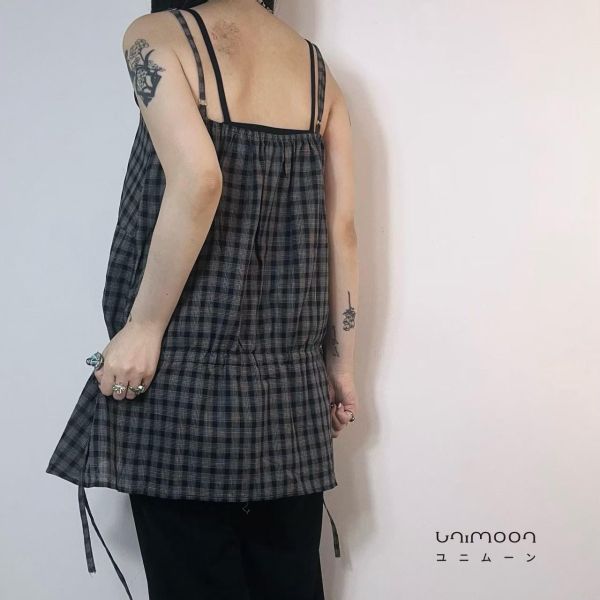 ᴊᴜɴ 𝟮𝟱-𝟮𝟭 格子謎語側綁帶抽皺背心 