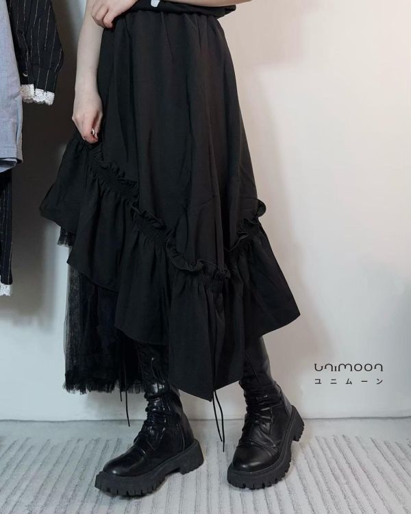 ɴᴏᴠ 𝟮𝟱-𝟭異材質拼接斜月蕾絲設計款長裙 