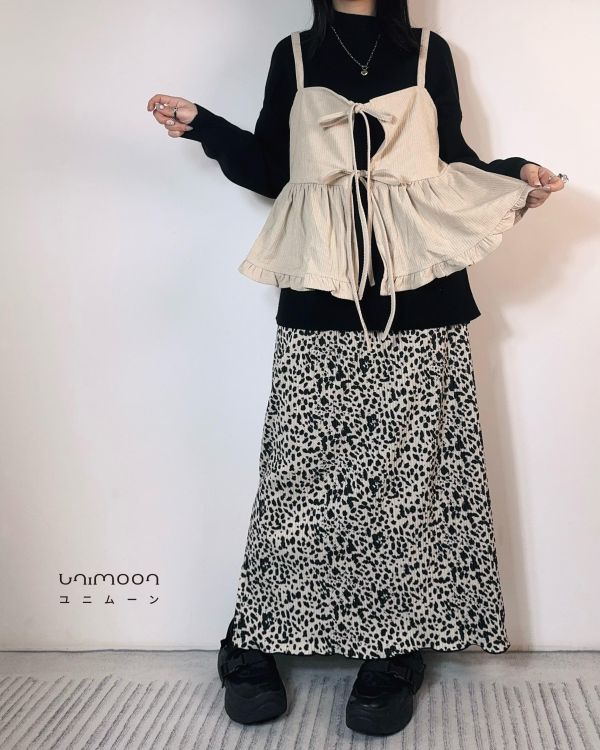 ᴅᴇᴄ 𝟮𝟱-𝟯 米白豹紋微磨毛卷邊開衩長裙 