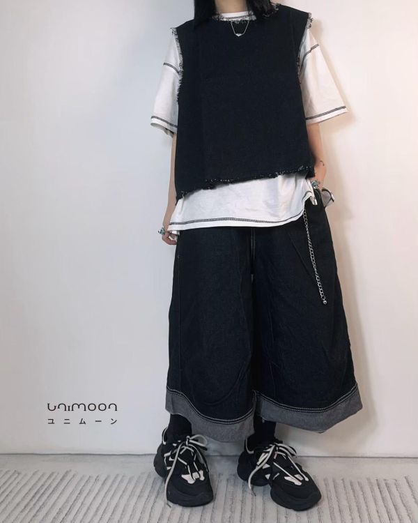 ᴀᴜɢ 𝟮𝟱-𝟰 毛邊抽鬚牛仔背心 