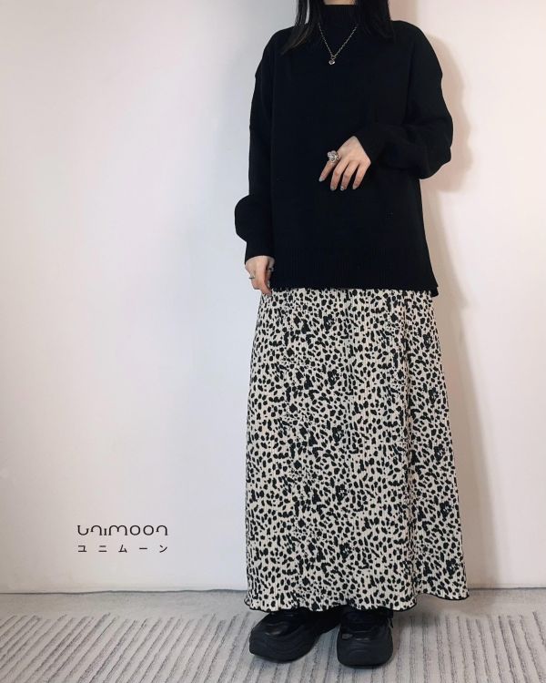 ᴅᴇᴄ 𝟮𝟱-𝟯 米白豹紋微磨毛卷邊開衩長裙 