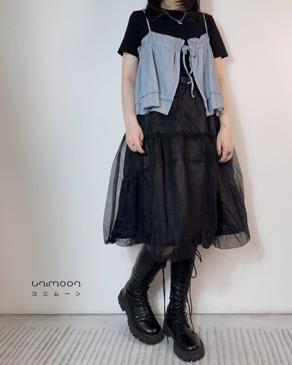 𝟮𝟲𝟯𝟭𝟰  淺淺藍天細紋棉質單綁帶背心 