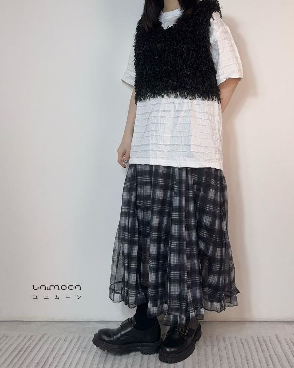 𝟮𝟲𝟯𝟭𝟬 紋理棉紙基本款上衣 