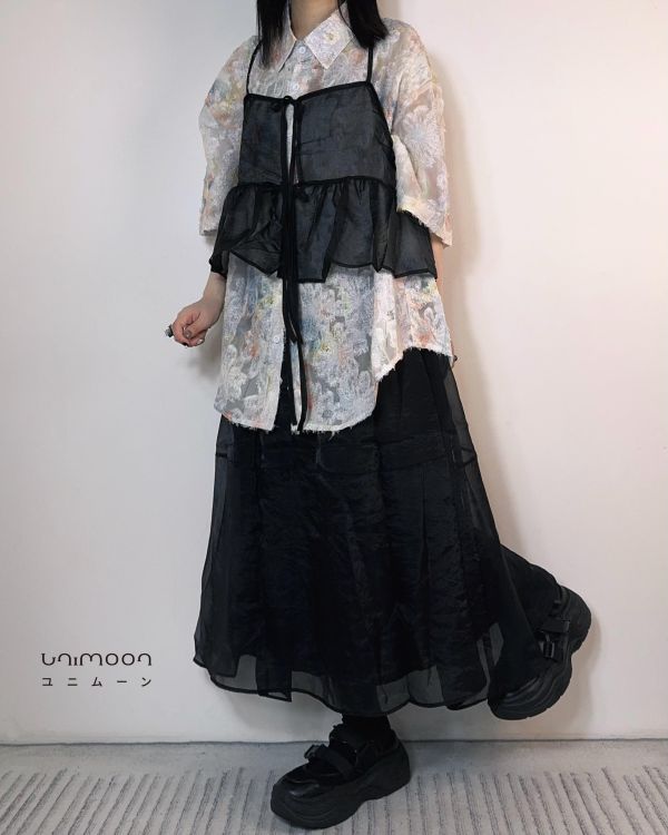 ꜱᴇᴘ 𝟮𝟱-𝟭𝟲 夏日祭典的煙花透膚落肩襯衫 