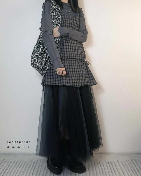 ᴊᴜɴ 𝟮𝟱-𝟮𝟭 格子謎語側綁帶抽皺背心 