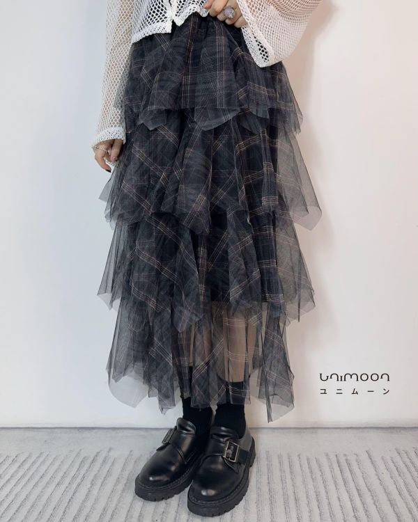 𝟮𝟲𝟭𝟬𝟭 夜色層層格紋設計款紗裙 