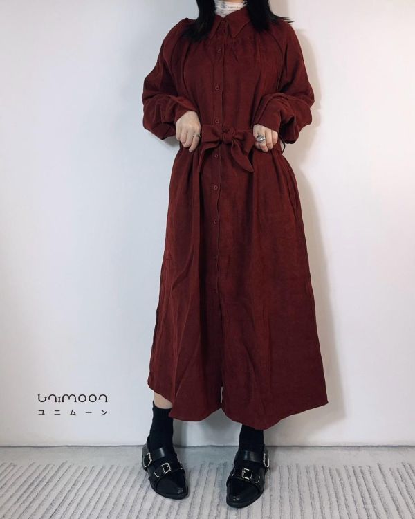 ᴅᴇᴄ 𝟮𝟱-𝟮𝟬 酒紅霧感落肩襯衫洋裝 