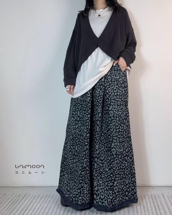 ɴᴏᴠ 𝟮𝟱-𝟮𝟮 丹寧豹紋木耳卷邊寬褲裙 