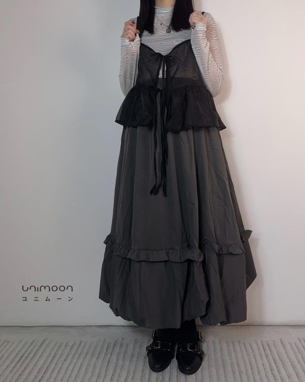 𝟮𝟲𝟯𝟬𝟱 灰調古典花苞裙 