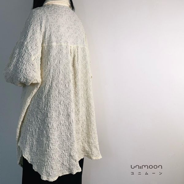 ᴊᴀɴ 𝟮𝟱-𝟭 立體泡泡布圓弧擺襯衫 