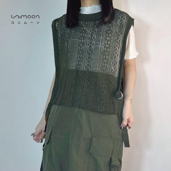 ᴏᴄᴛ 𝟮𝟱-𝟮𝟭 肌理波紋立領卷邊上衣 