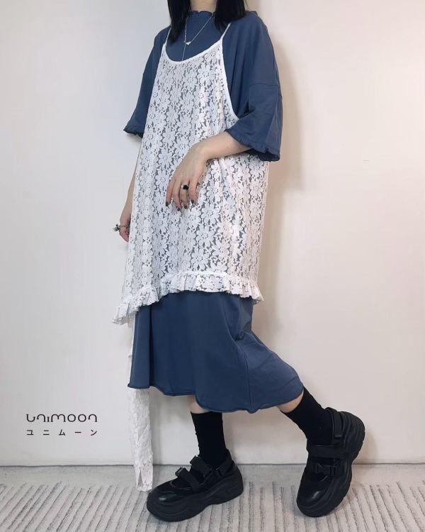 ꜱᴇᴘ 𝟮𝟱-𝟭𝟵 純白花語不規則設計感蕾絲背心 