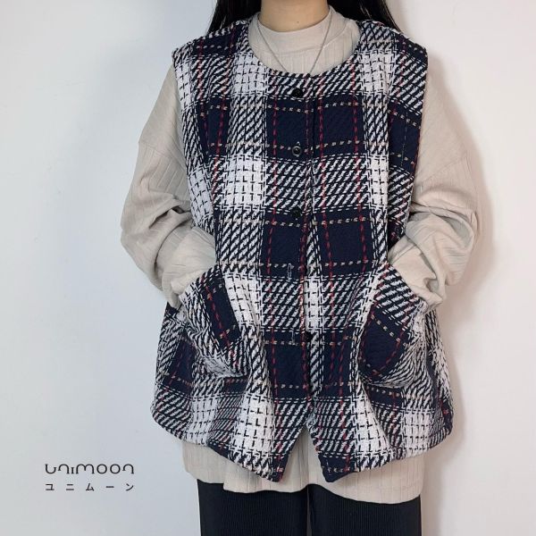 𝟮𝟲𝟮𝟭𝟵 復古編織交錯格紋麻棉雙口袋背心 