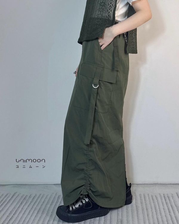 ᴏᴄᴛ 𝟮𝟱-𝟮𝟮 工裝抽繩設計長裙 