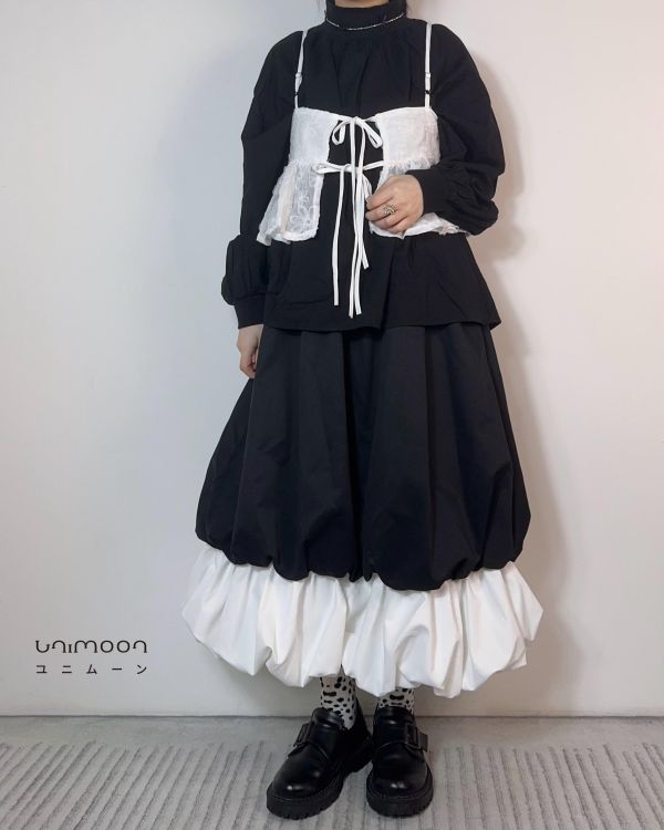 𝟮𝟲𝟮𝟭𝟱 黑白圓舞曲撞色設計花苞裙 