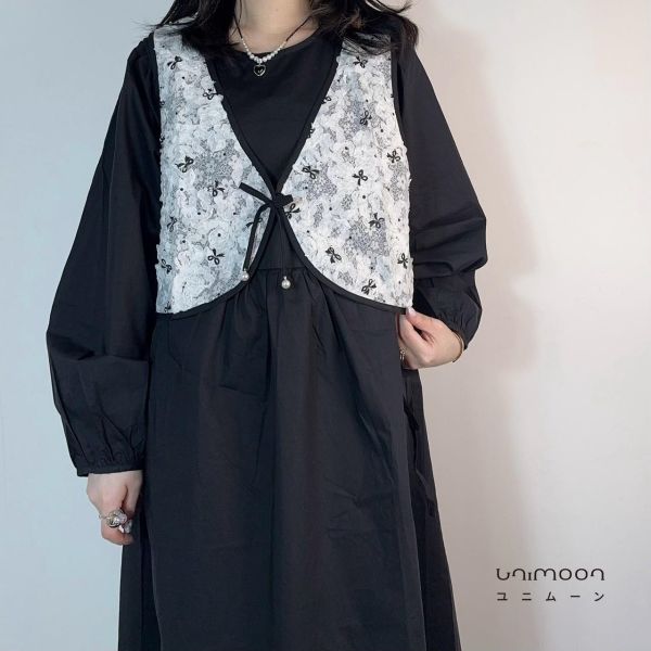 ɴᴏᴠ 𝟮𝟱-𝟭𝟳 黑夜與白花兩件套套裝 