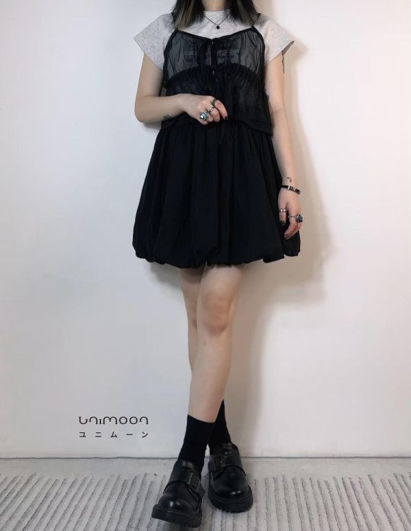 ᴊᴜɴ 𝟮𝟱-𝟭𝟳  小喵日記彈性插肩袖短版上衣 