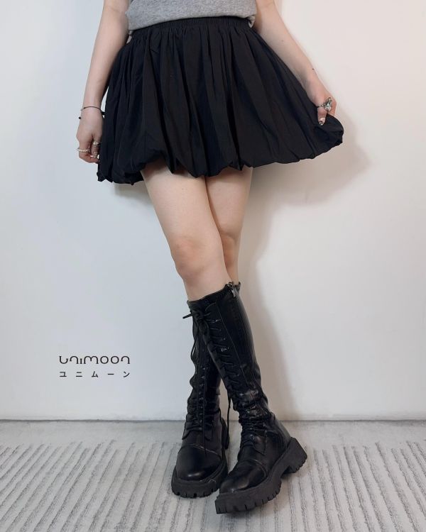 𝟮𝟲𝟰𝟮𝟯 黑糖泡泡花苞短裙 