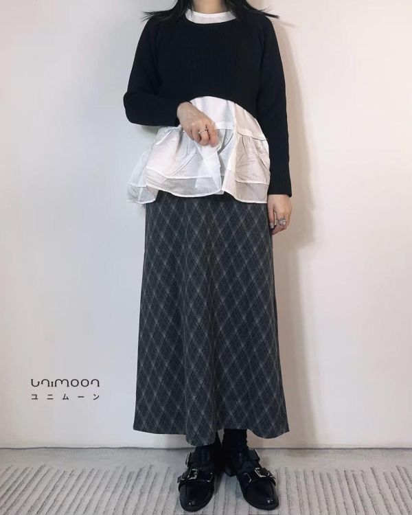 ɴᴏᴠ 𝟮𝟱-𝟵 菱格毛呢後開衩直筒裙 