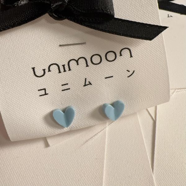 𝗔𝗖𝟮𝟲𝟬𝟮 陶瓷小藍心耳環 