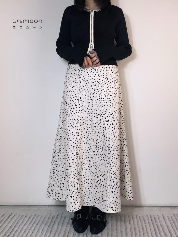 𝟮𝟲𝟭𝟬𝟵 鬆緊腰白底豹紋魚尾裙 