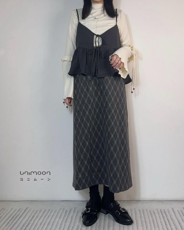 ᴍᴀʏ 𝟮𝟱-𝟴 微甜奶霧綁帶造型上衣 