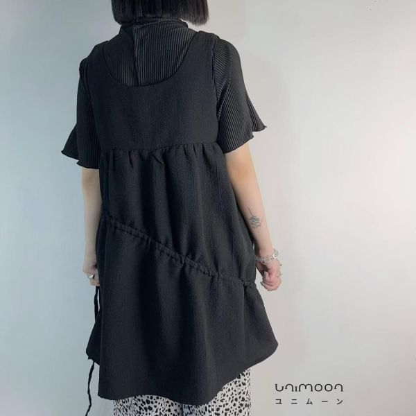 ᴀᴜɢ 𝟬𝟭 U領抽繩綁帶短背心洋裝 