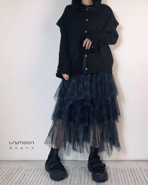 𝟮𝟲𝟭𝟬𝟭 夜色層層格紋設計款紗裙 