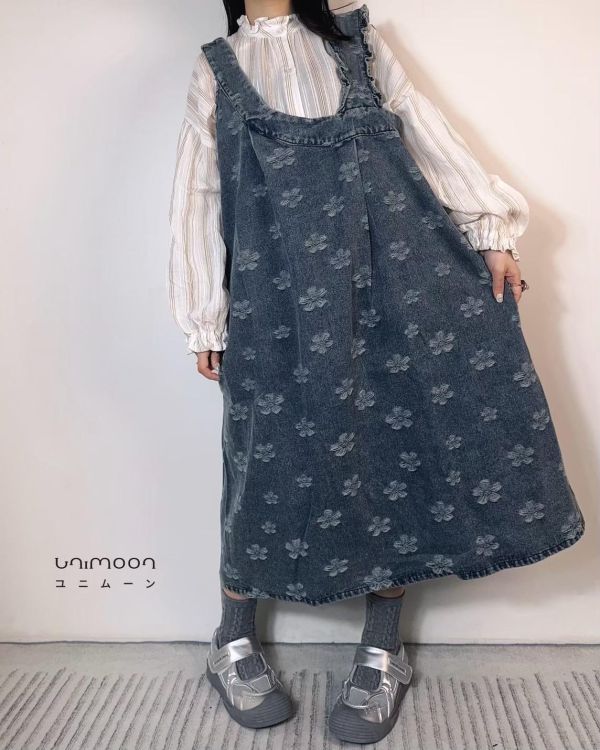 ᴅᴇᴄ 𝟮𝟱-𝟲 設計款提花燈籠丹寧洋裝 