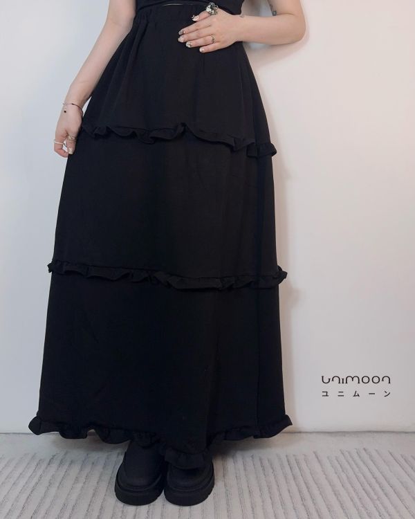 𝟮𝟲𝟰𝟭𝟲 太空棉荷葉邊長裙 