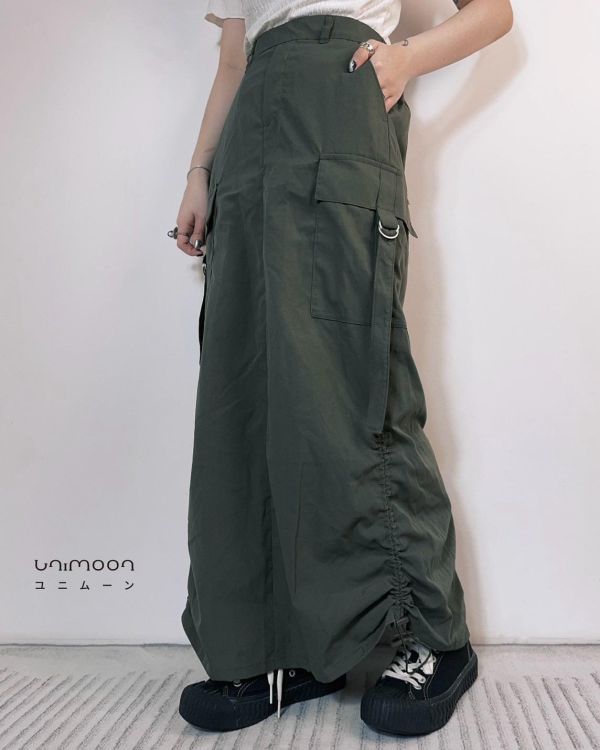 ᴏᴄᴛ 𝟮𝟱-𝟮𝟮 工裝抽繩設計長裙 